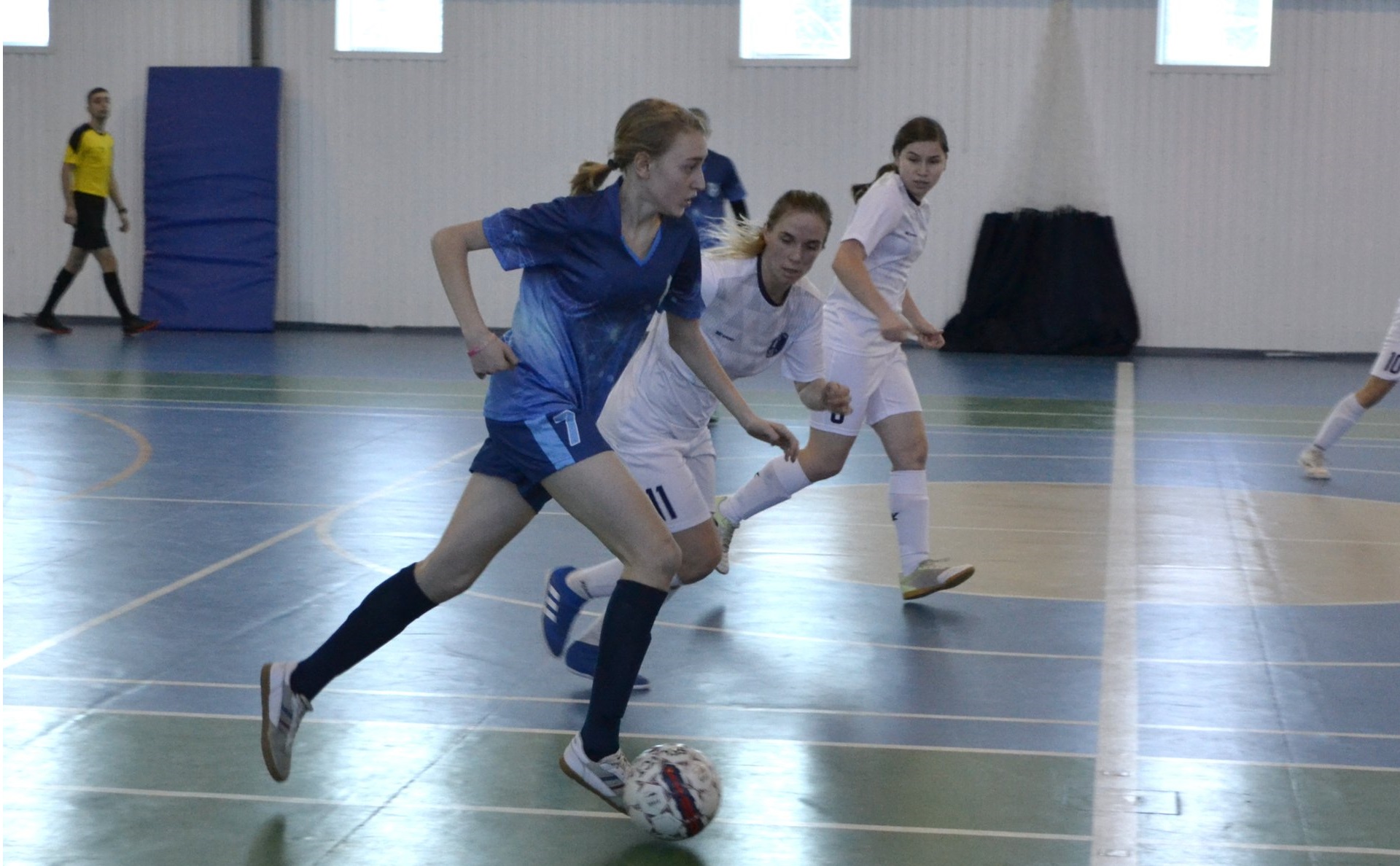 Первенство СФФ "Центр" по мини-футболу среди женщин стартовало тремя матчами