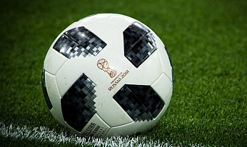 Поздравляем с Всемирным днем футбола!